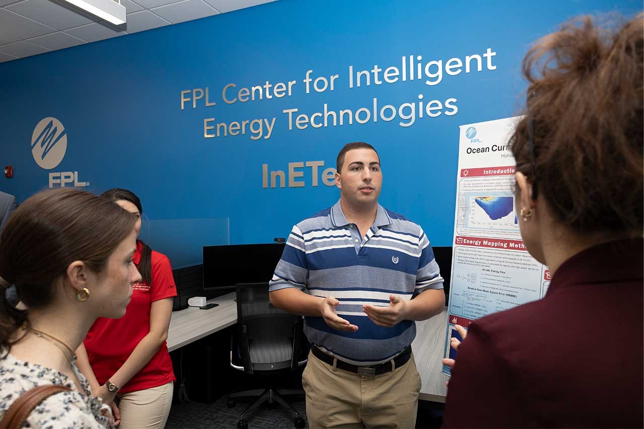 FAU student presenting at InETech