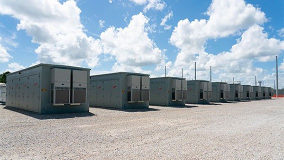 battery storage units at manatee battery storage center