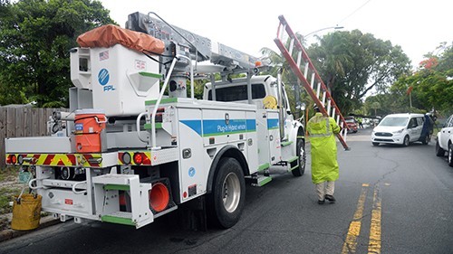 FPL hurricane restoration truck