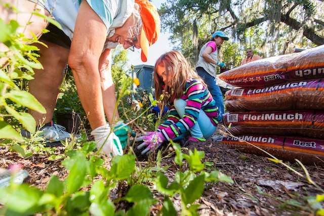Building birdboxes with Manatee Junior Audubon in Florida